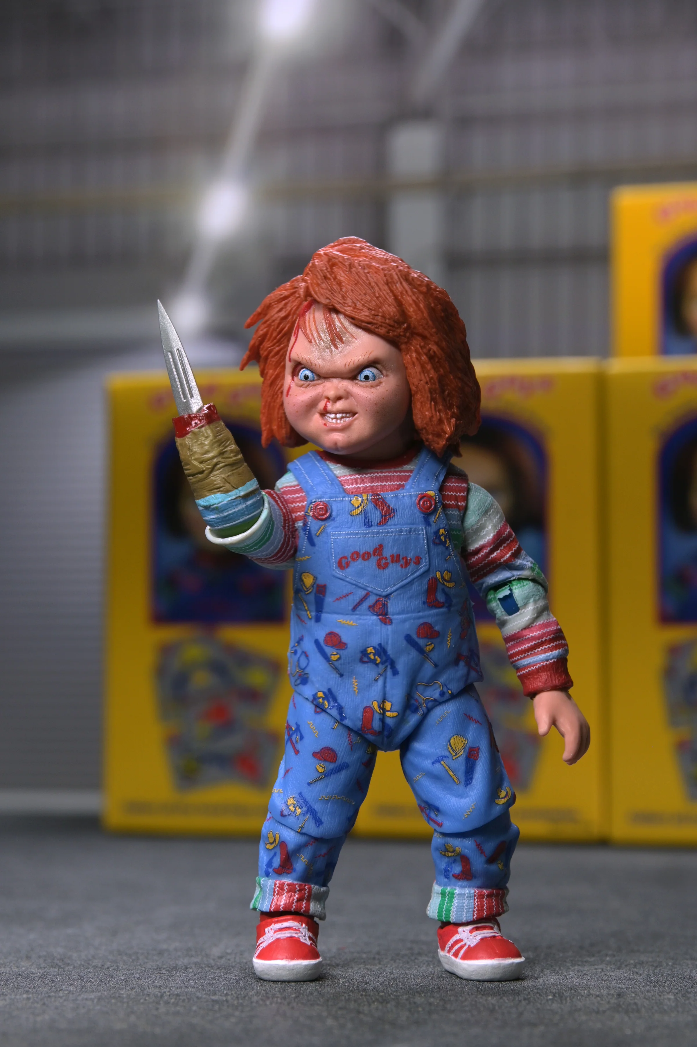 Child's Play 2 - Ultimate Chucky 7â Scale Action Figure - Image 6