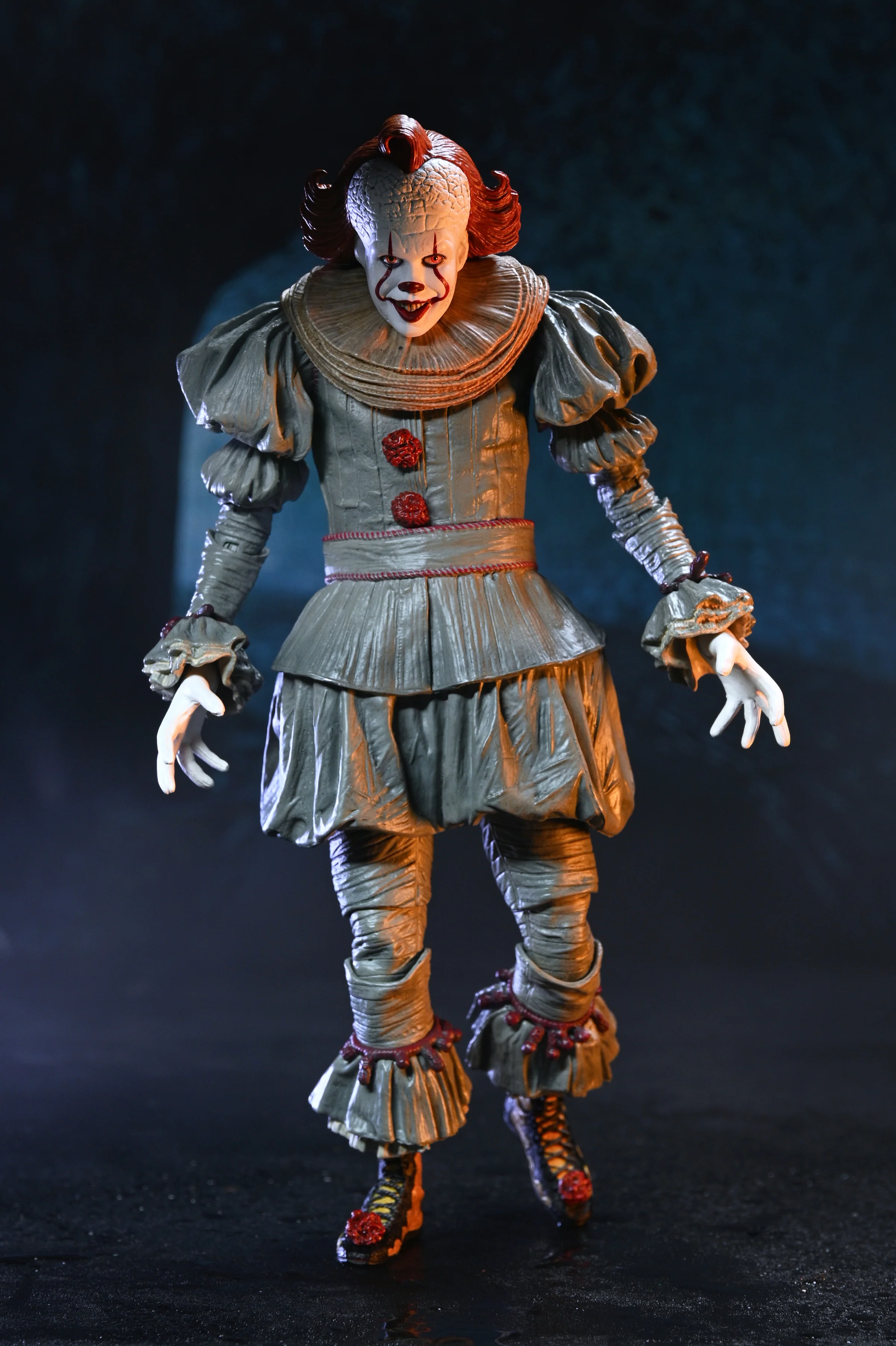 IT: Welcome to Derry - Ultimate Pennywise 7" Scale Action Figure - Image 5