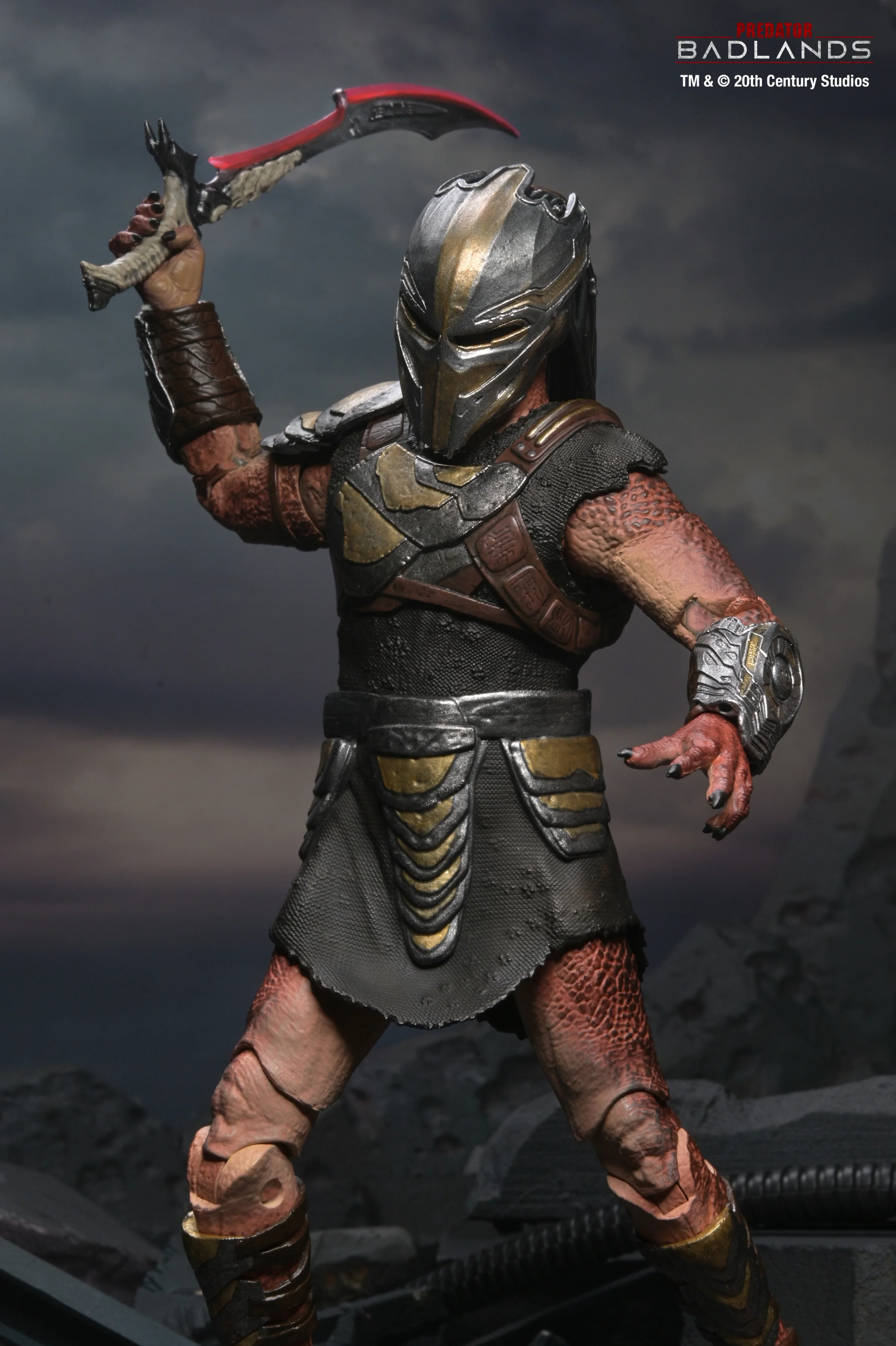 Predator: Badlands - Ultimate Dek (Training Armor) 7" Scale Action Figure - Image 3