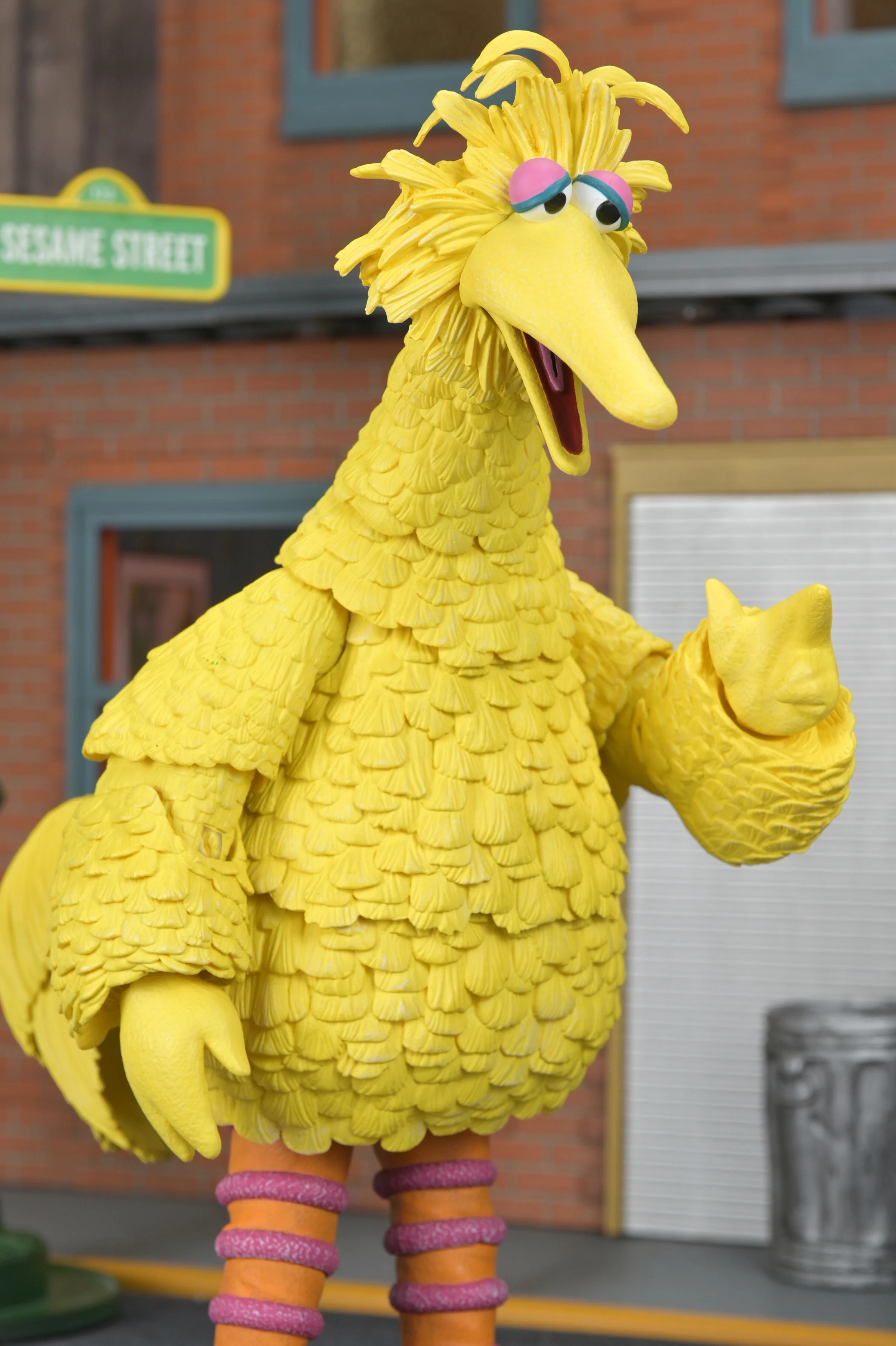 Sesame Street - Ultimate Big Bird 7” Scale Action Figure - Image 6