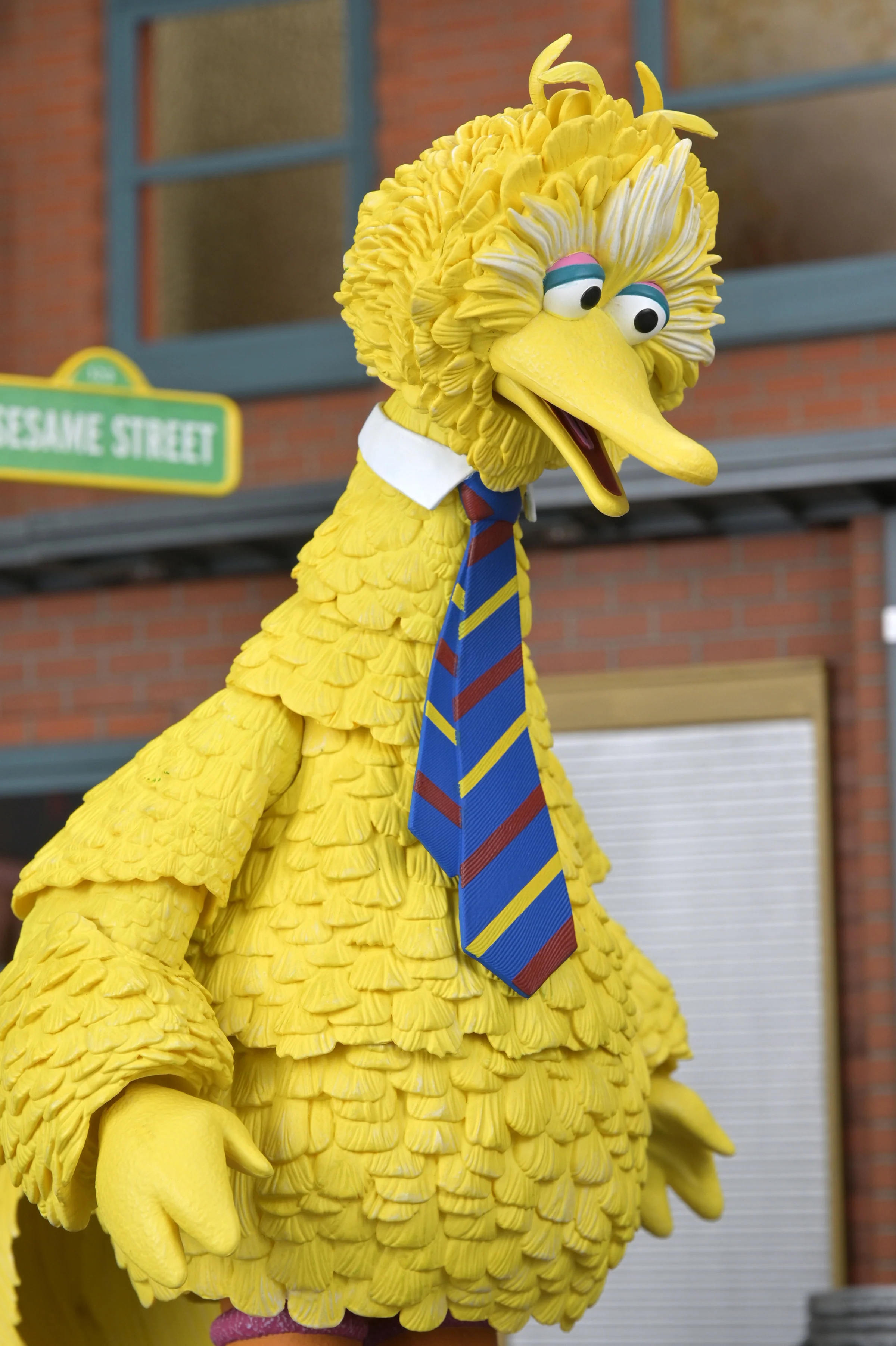 Sesame Street - Ultimate Big Bird 7” Scale Action Figure - Image 9