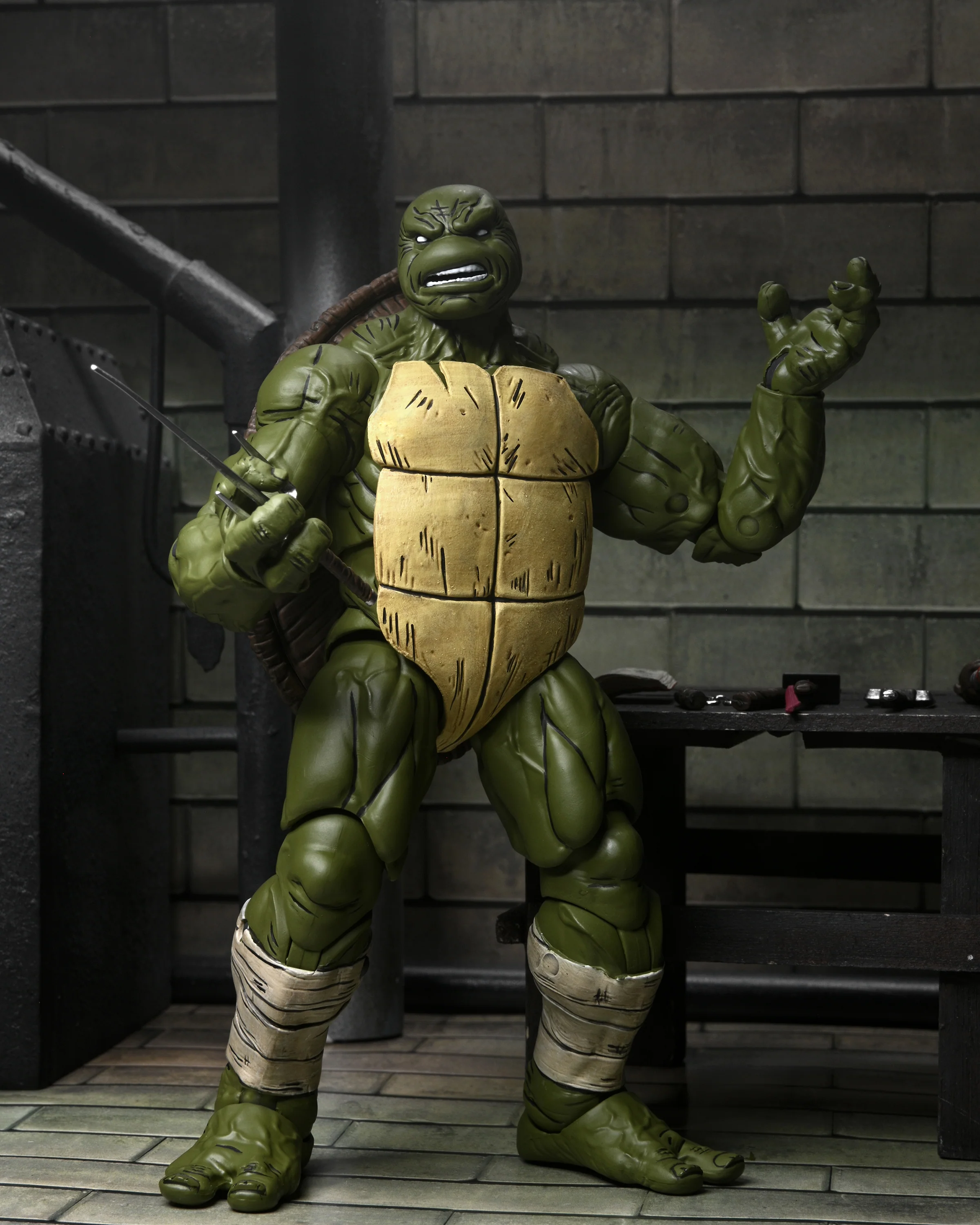 Teenage Mutant Ninja Turtles (The Last Ronin) - 7" Scale Action Figure - Battle Damaged Ronin