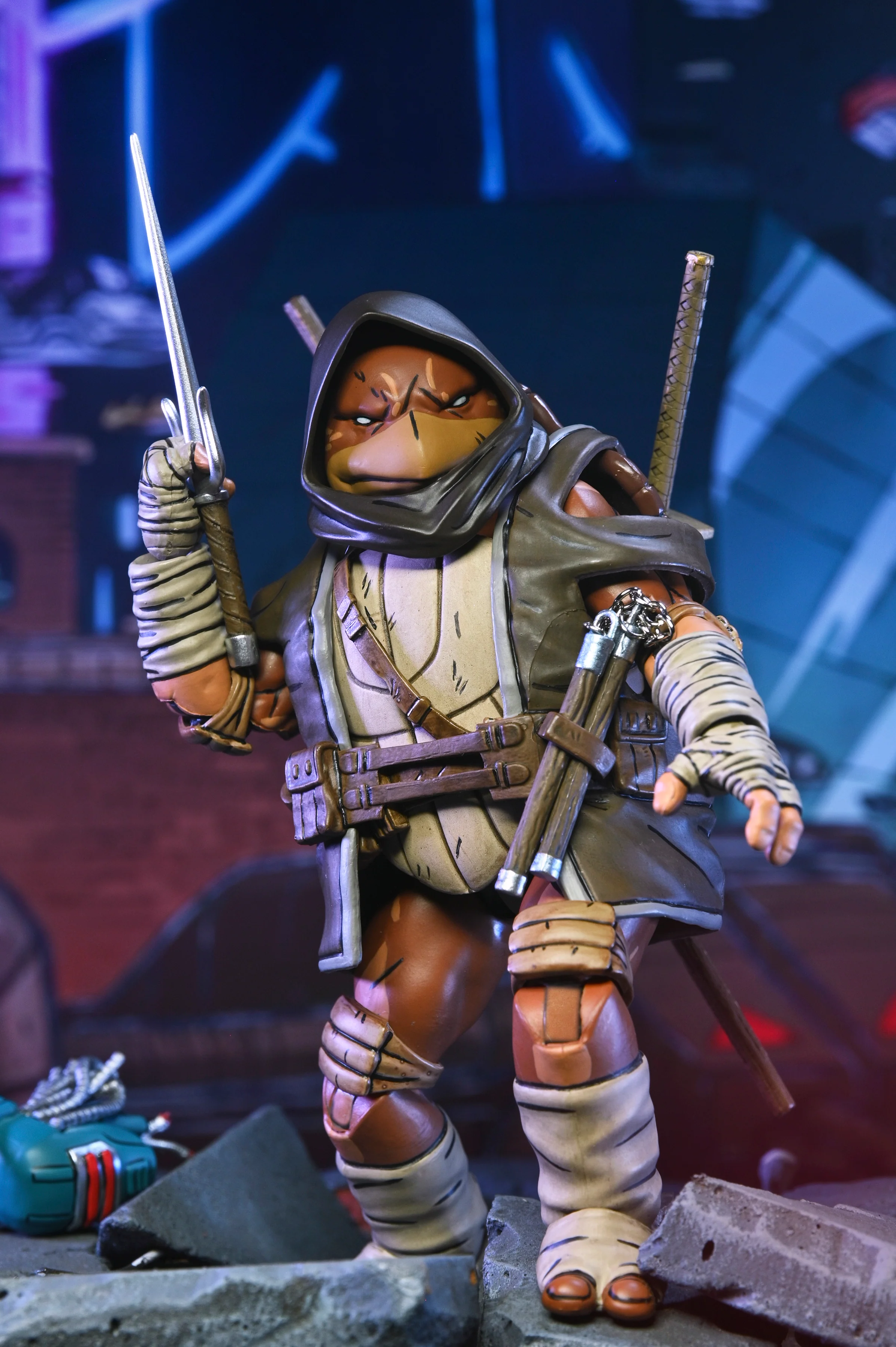 Teenage Mutant Ninja Turtles (The Last Ronin) - Ultimate Moja, Odyn, Uno & Yi 7” Scale Action Figure Bundle with Re-Evolution Collector’s Edition Book & Autograph Card Signed by Ben Bishop - Image 13