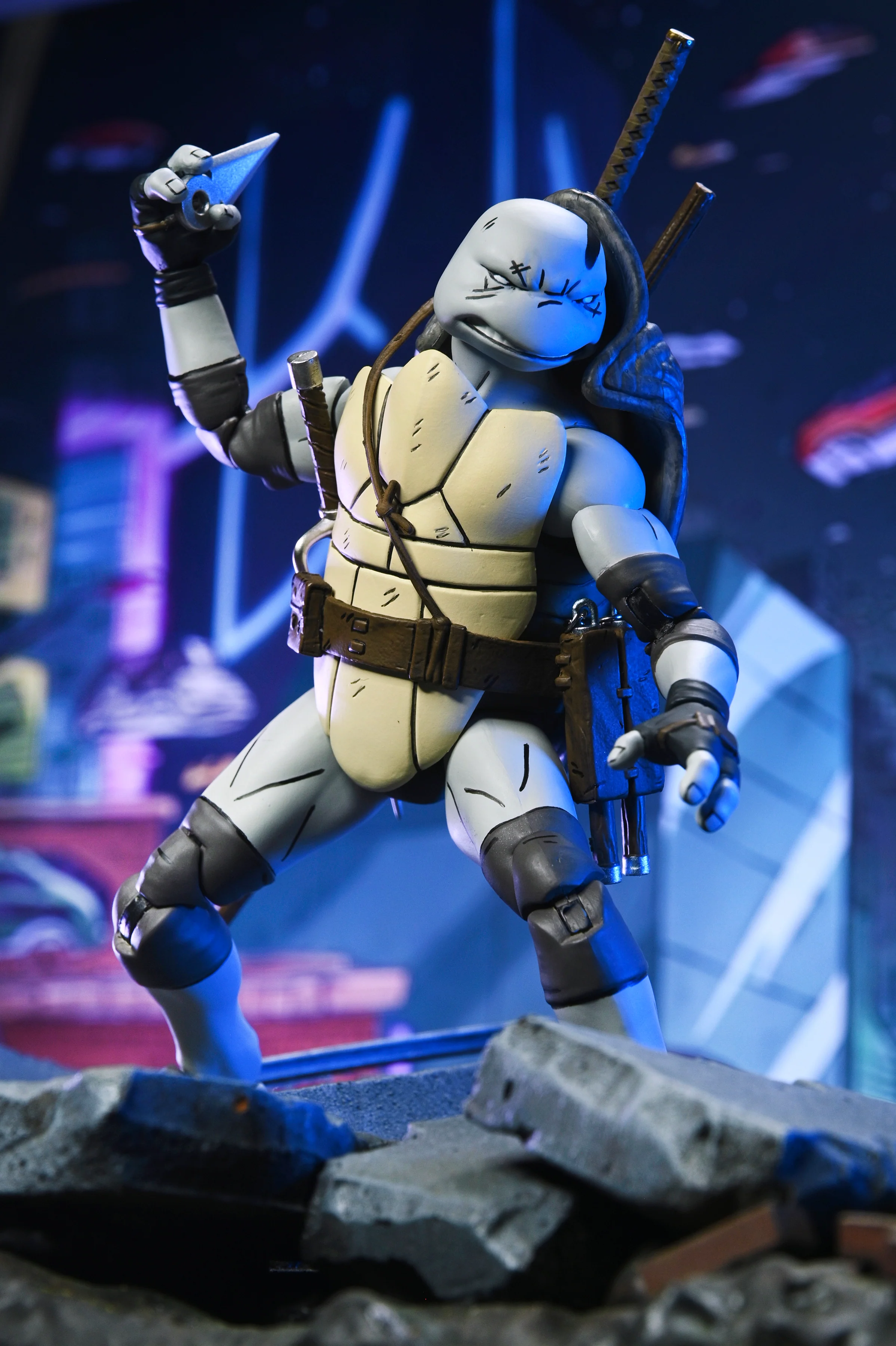 Teenage Mutant Ninja Turtles (The Last Ronin) - Ultimate Moja, Odyn, Uno & Yi 7” Scale Action Figure Bundle with Re-Evolution Collector’s Edition Book & Autograph Card Signed by Ben Bishop - Image 25