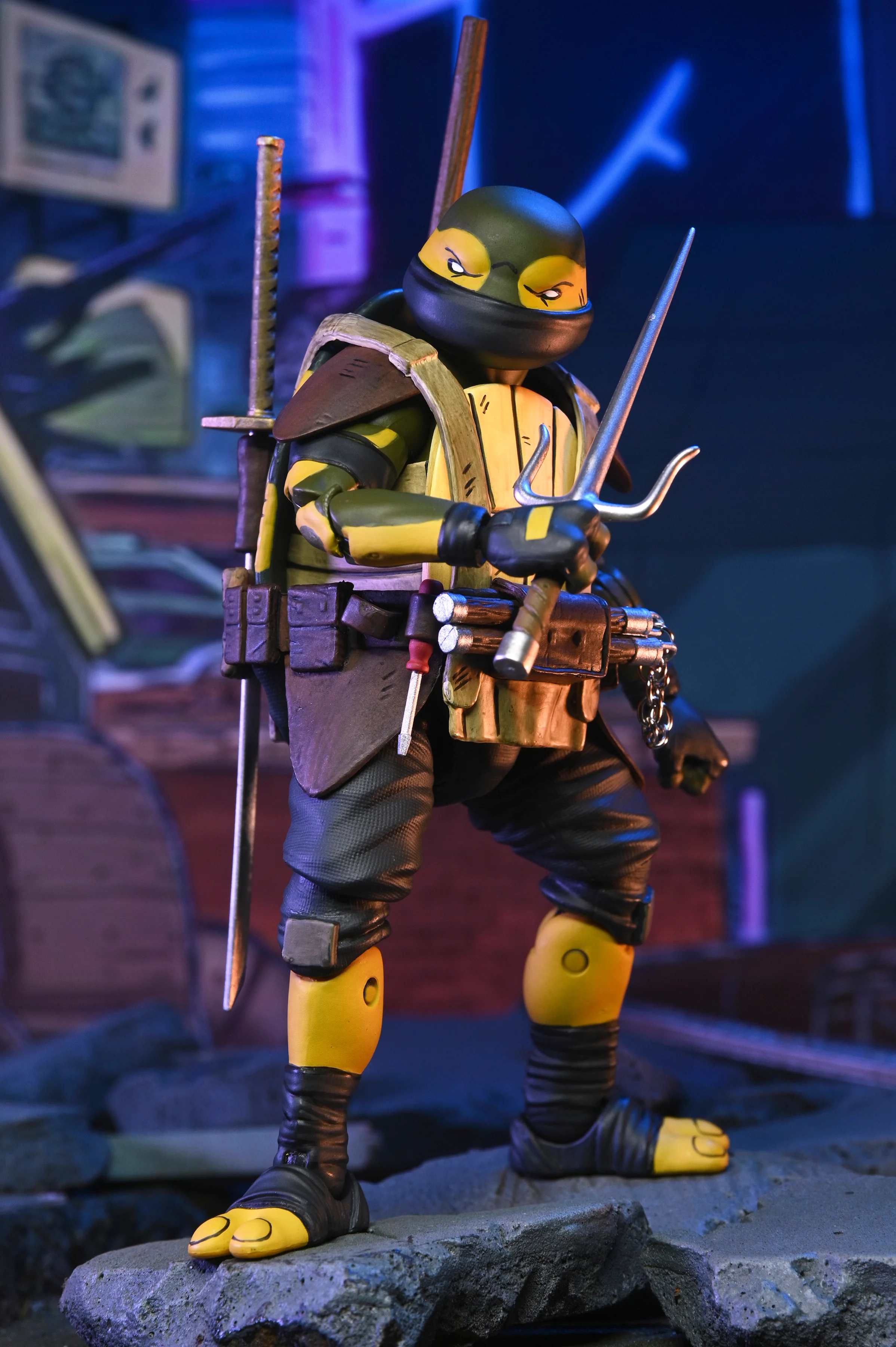 Teenage Mutant Ninja Turtles (The Last Ronin) - Ultimate Moja, Odyn, Uno & Yi 7” Scale Action Figure Bundle with Re-Evolution Collector’s Edition Book & Autograph Card Signed by Ben Bishop - Image 33