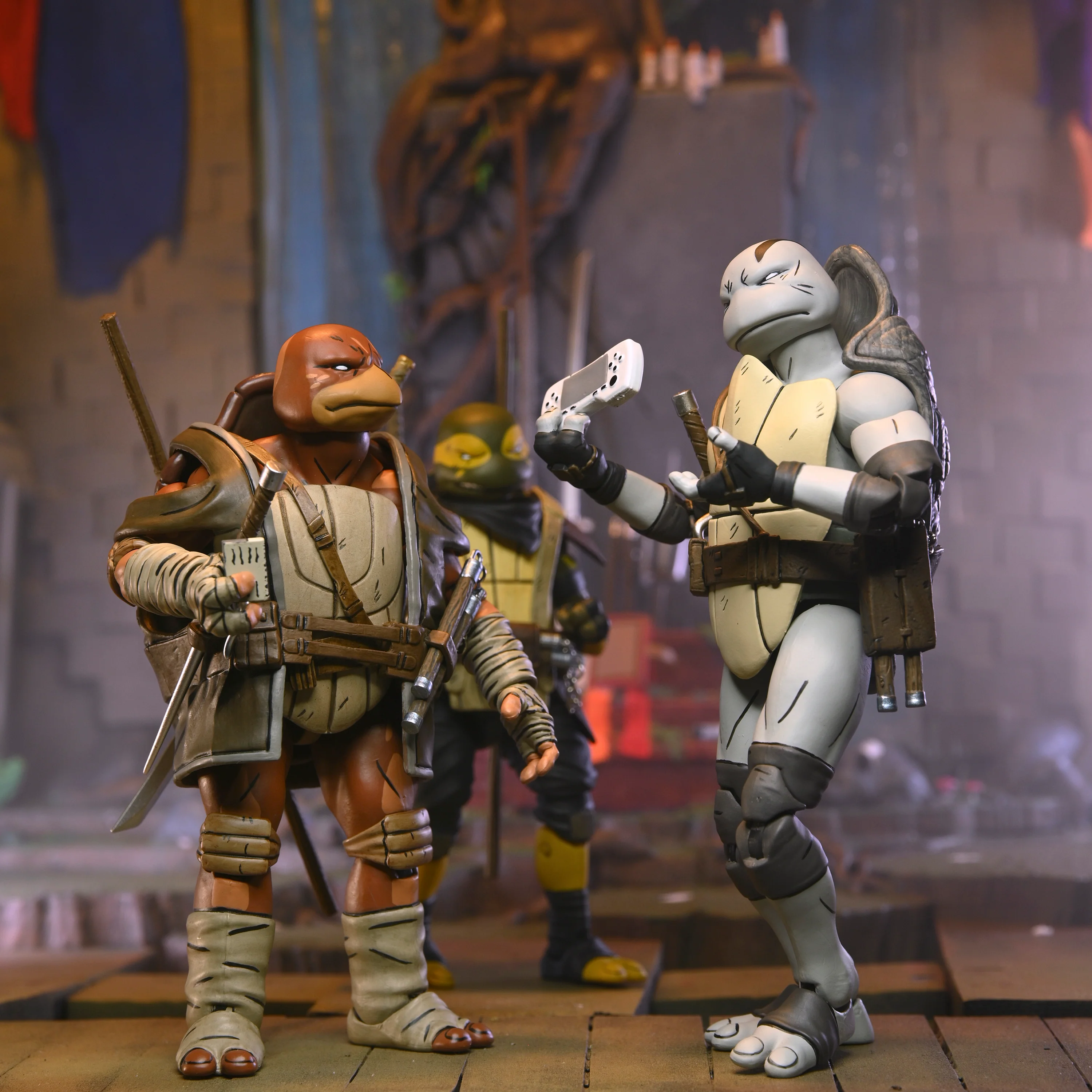 Teenage Mutant Ninja Turtles (The Last Ronin) - Ultimate Moja, Odyn, Uno & Yi 7” Scale Action Figure Bundle with Re-Evolution Collector’s Edition Book & Autograph Card Signed by Ben Bishop - Image 7