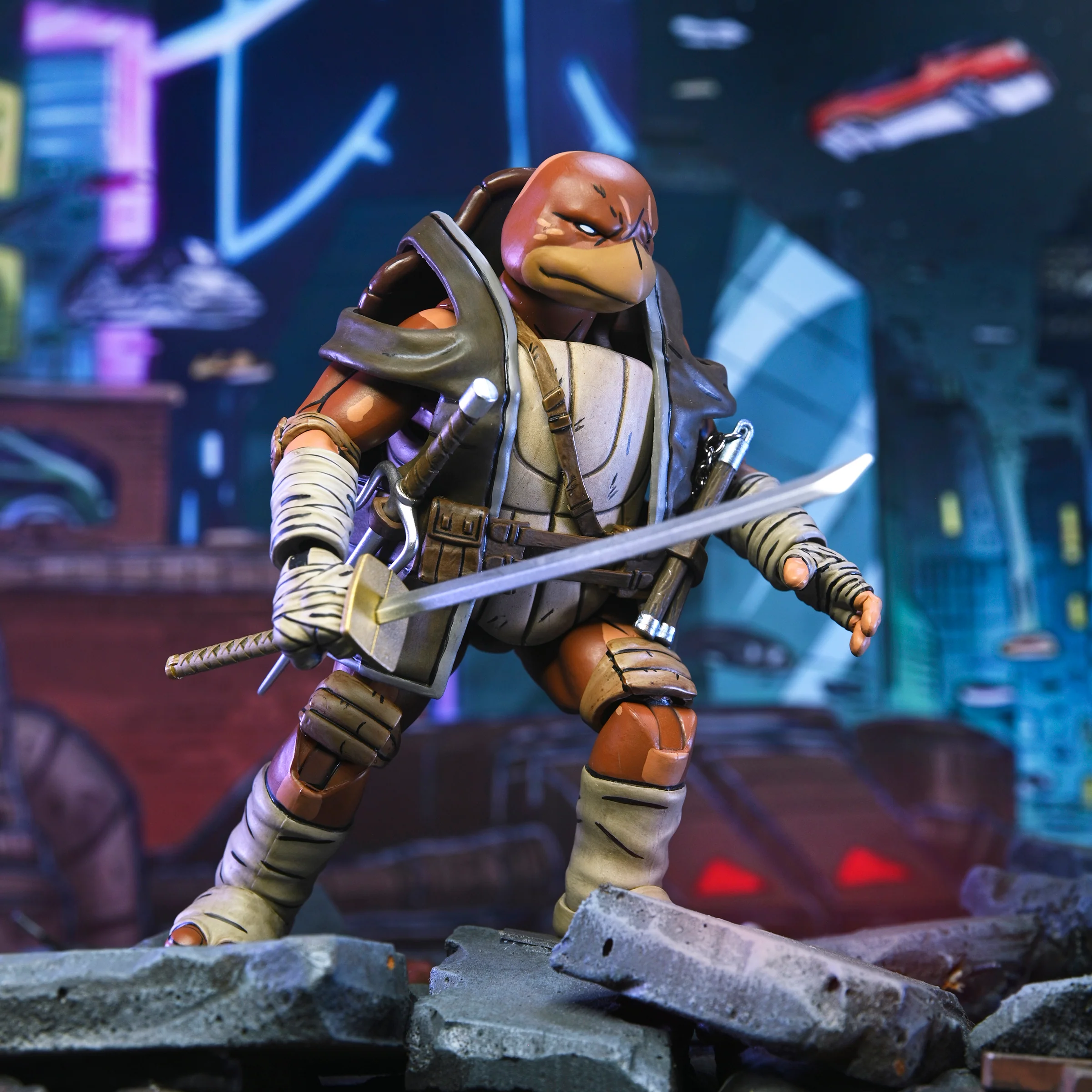 Teenage Mutant Ninja Turtles (The Last Ronin) - Ultimate Moja, Odyn, Uno & Yi 7” Scale Action Figure Bundle with Re-Evolution Collector’s Edition Book & Autograph Card Signed by Ben Bishop - Image 10
