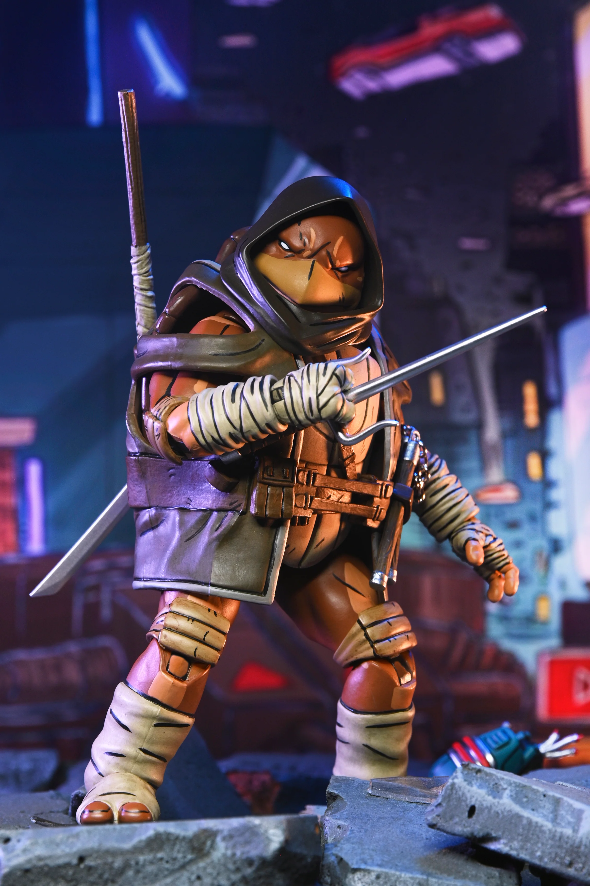 Teenage Mutant Ninja Turtles (The Last Ronin) - Ultimate Moja, Odyn, Uno & Yi 7” Scale Action Figure Bundle with Re-Evolution Collector’s Edition Book & Autograph Card Signed by Ben Bishop - Image 11