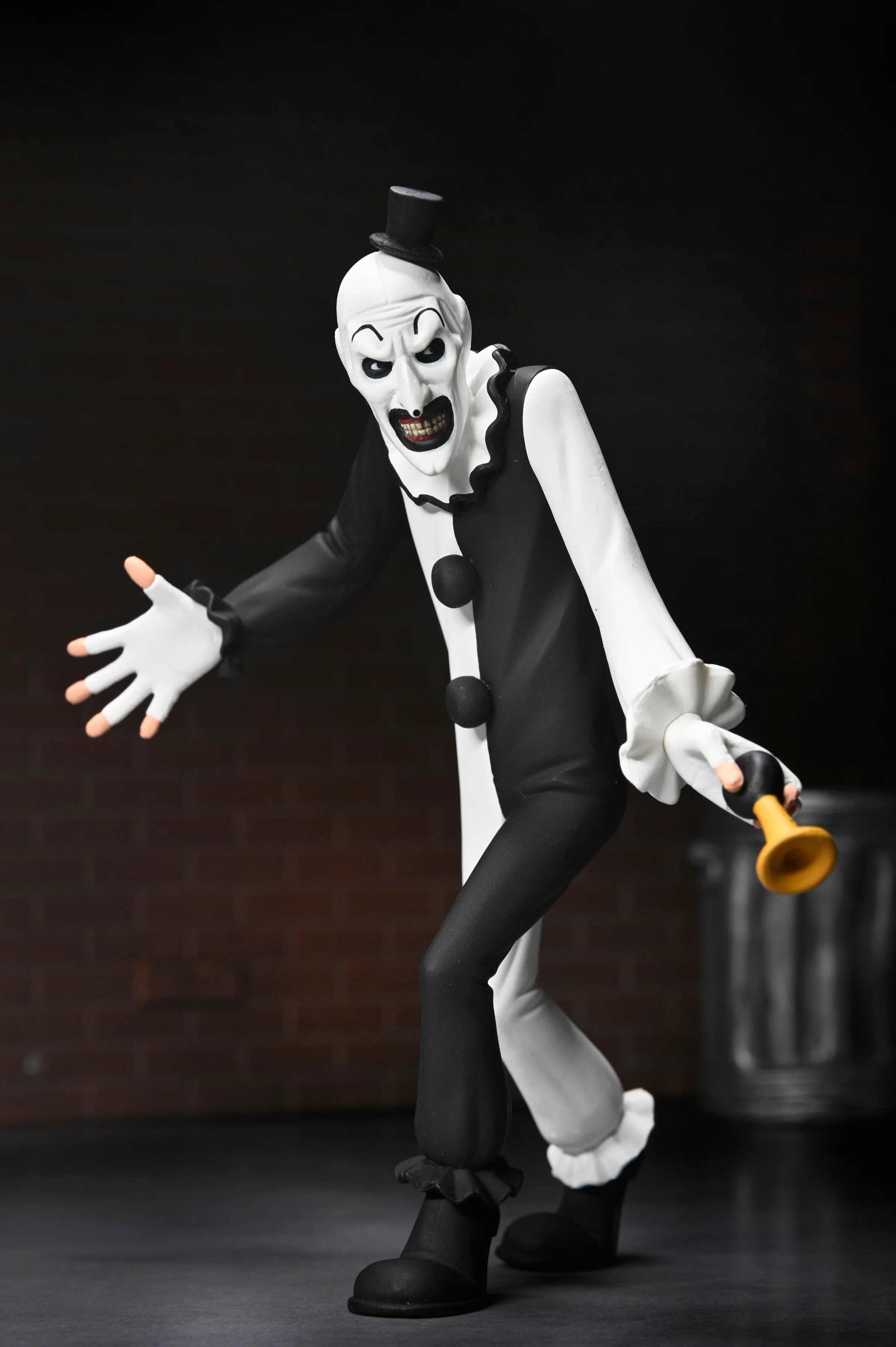 Toony Terrors 6" Scale Action Figure Bundle - Art the Clown, The Grabber, & Babyface Killer - Image 7