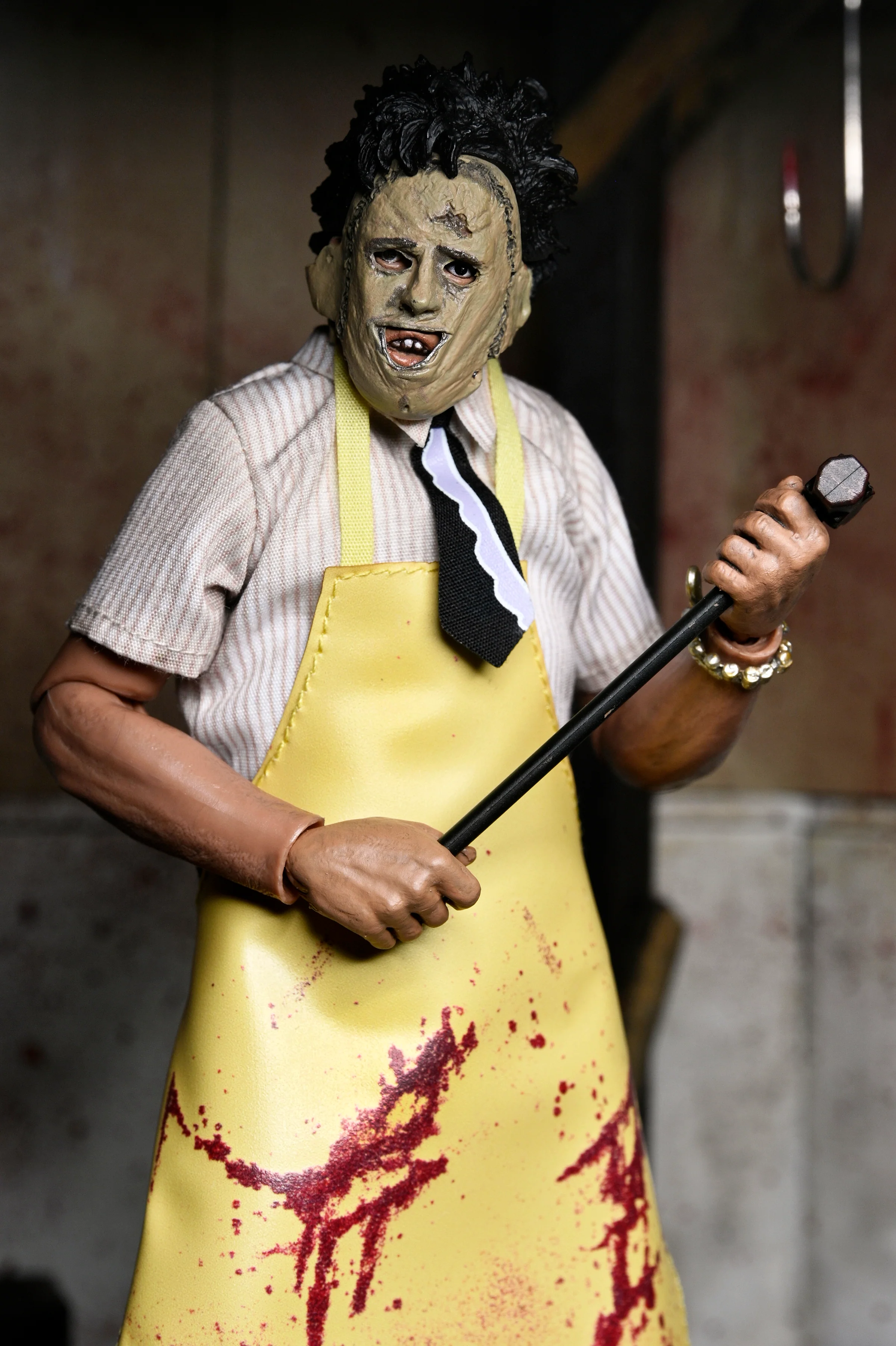 Texas Chainsaw Massacre - Leatherface 8" Clothed Action Figure in Window Box Packaging - Image 5