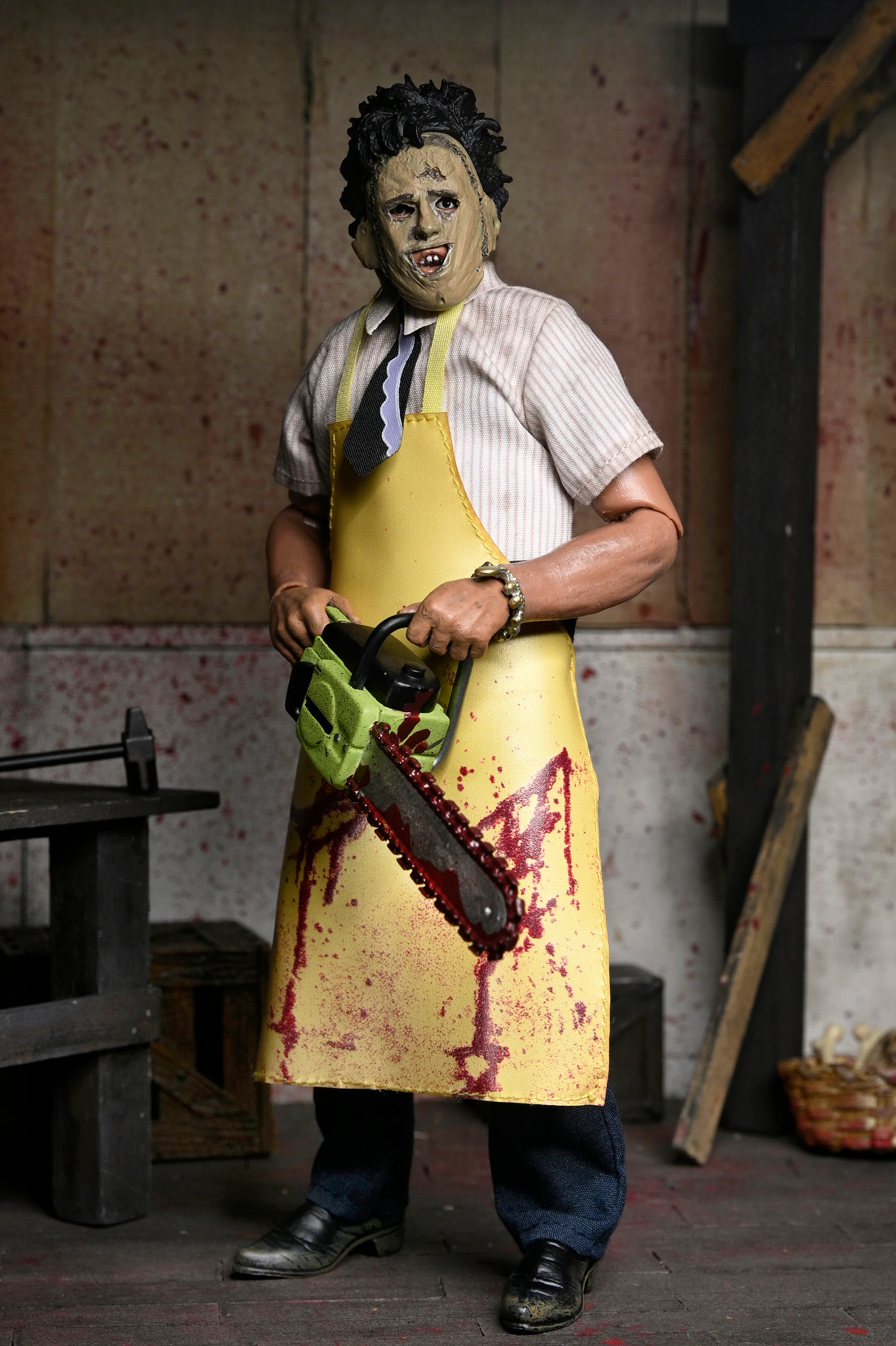 Texas Chainsaw Massacre - Leatherface 8" Clothed Action Figure in Window Box Packaging - Image 6