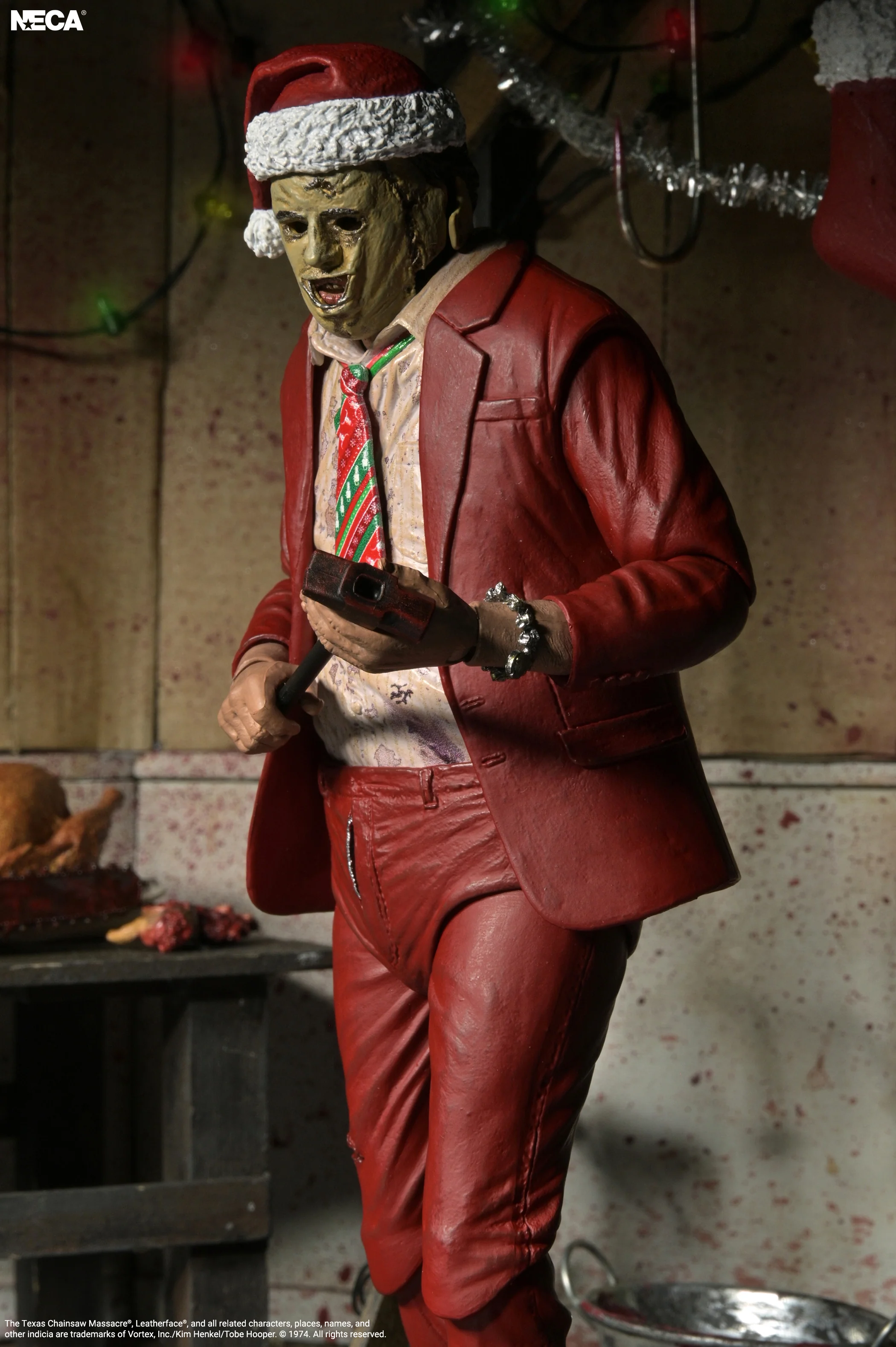 Texas Chainsaw Massacre - Ultimate Santa Leatherface 7" Scale Action Figure (PRE-ORDER) - Image 6