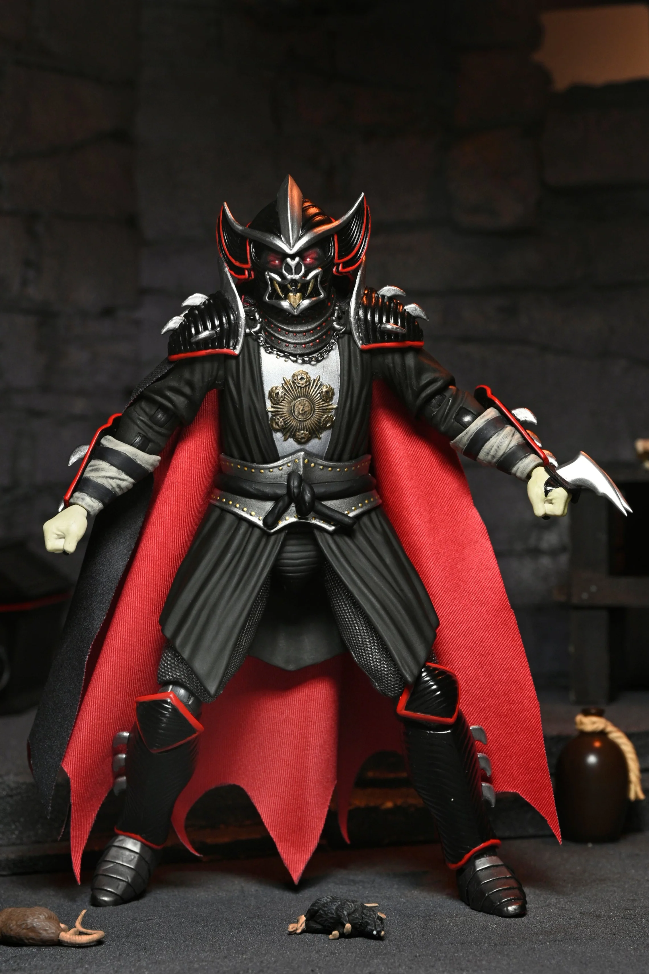 Universal Monsters x Teenage Mutant Ninja Turtles - Shredder as Dracula 7” Scale Action Figure (Classic Colors) - Image 4